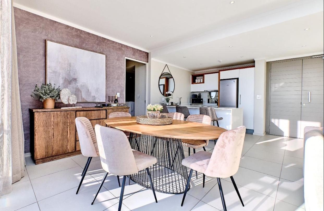 Modern Luxury Furnished In Sandton *