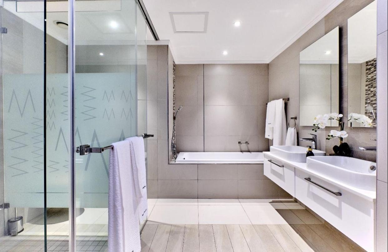 Modern Luxury Furnished In Sandton Joanesburgo