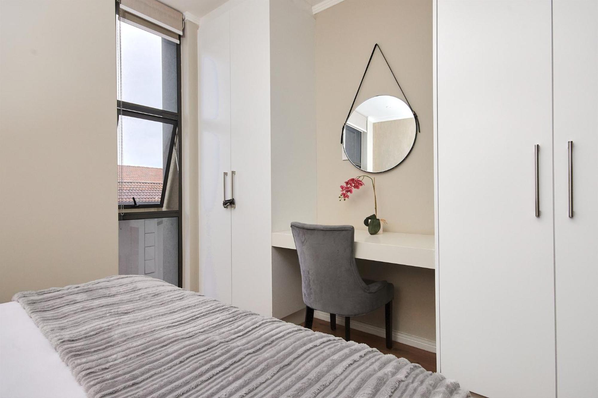 Modern Luxury Furnished In Sandton Apartamento