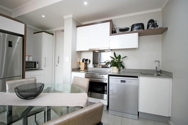 Modern Luxury Furnished In Sandton Apartamento