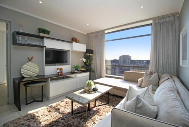 Modern Luxury Furnished In Sandton * Joanesburgo